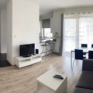 Apartament Obrzezna Airport Apartament